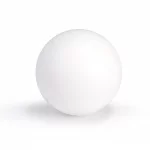 Balle blanche en plastique